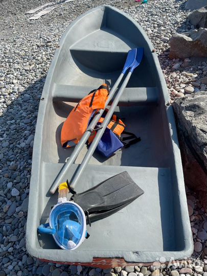 Лодка Тузик