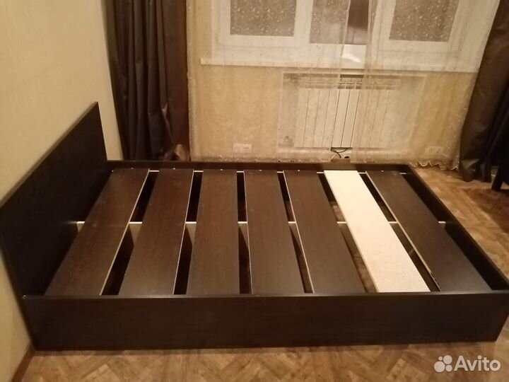 Кровать двухспальная