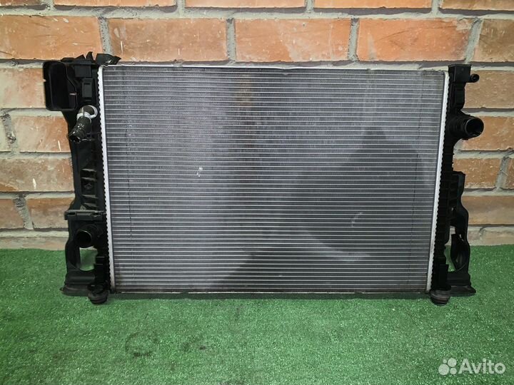 Радиатор охлаждения volvo s60, s80, xc60, xc70