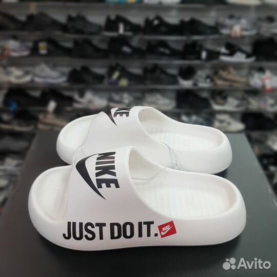 Сланцы nike