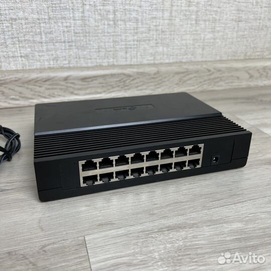Коммутатор 16 портов