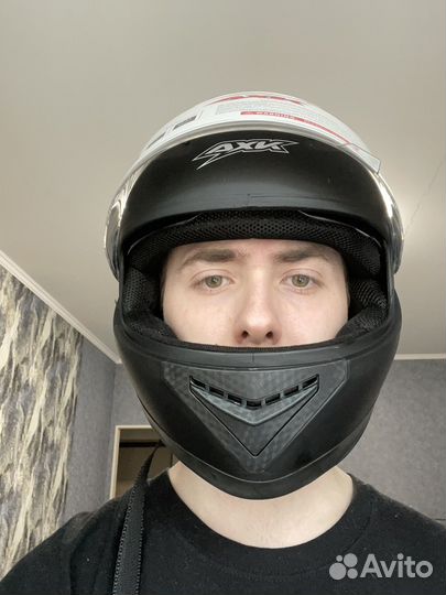 Шлем мотоциклетный черный новый