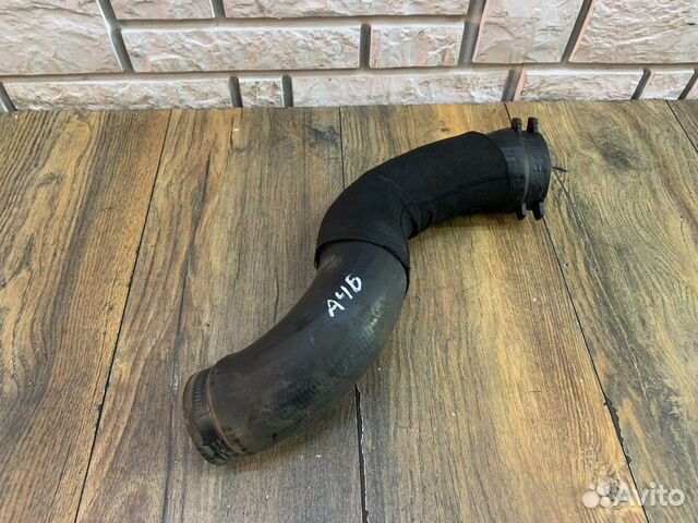 Audi A4 (B8) Патрубок интеркулера 1.8 л cdhb