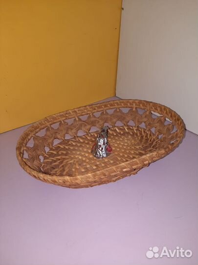 Корзинка плетеная