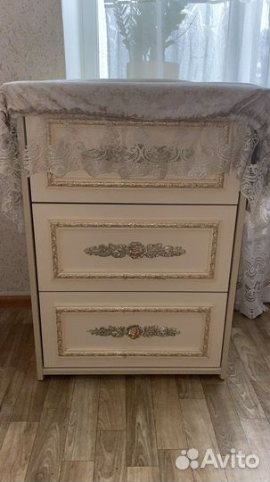 Гладильная доска с тумбочками