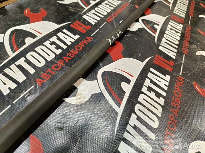 Бархотка задняя левая Skoda Rapid хэтчбек