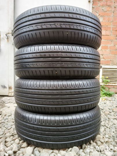 Yokohama BluEarth AE50 215/65 R17