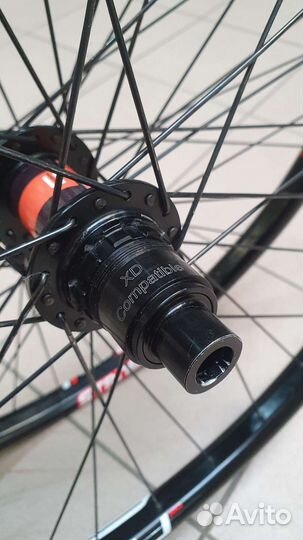 Колеса на топовых втулках DT Swiss 240