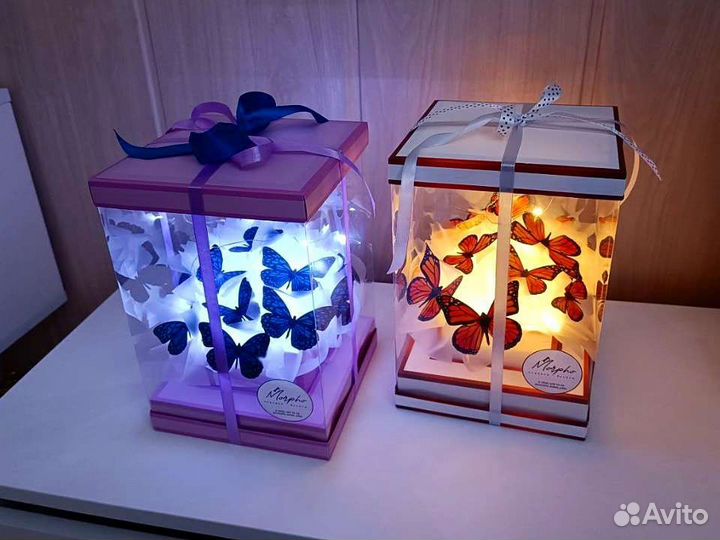 Букет из бабочек в коробке