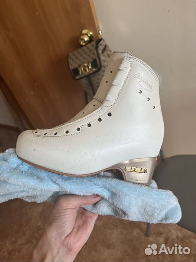 Коньки фигурные edea overture 205