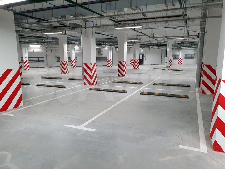 Машиноместо, 13 м²