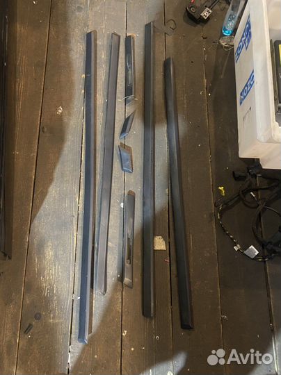 Комплект средних молдингов e38