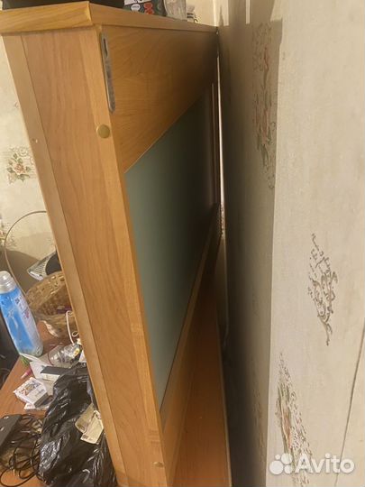 Зеркало настенное в раме