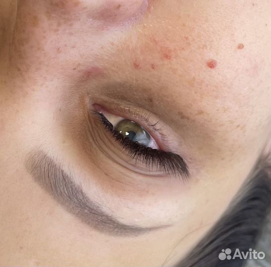 Професиональное наращивание ресничек