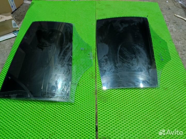 Стекло двери заднее левое Volkswagen Passat B6