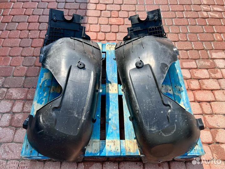 Подкрылок передний Porsche Panamera Gts 970 2016