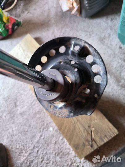 Левая оригинальная стойка kia ceed ed fl 2010-2012