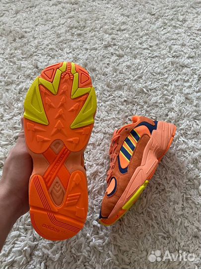 Кроссовки Adidas Yung 1