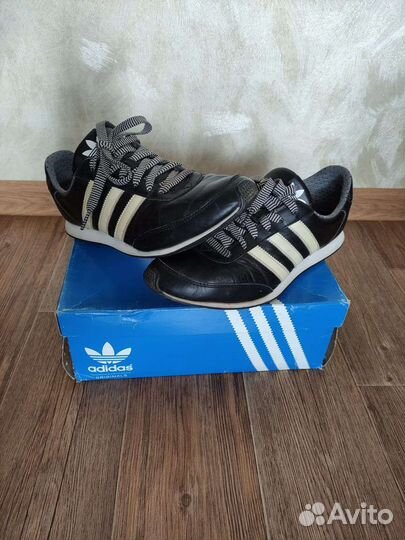 Кроссовки adidas originals