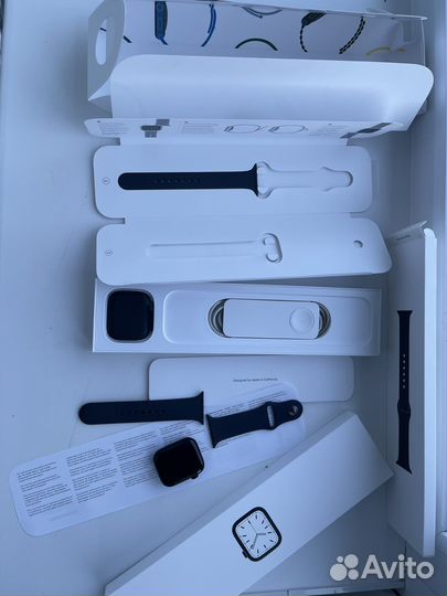 Продам Apple Watch 7 45mm