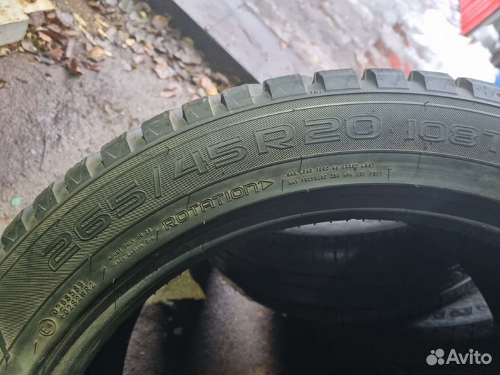 Nokian Tyres Hakkapeliitta 8 265/45 R20 108T