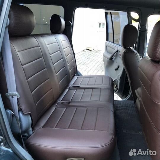 Авточехлы на Toyota Land Cruiser 105