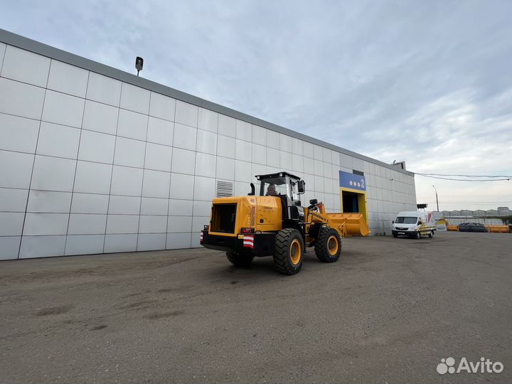 Фронтальный погрузчик Lonking CDM836N, 2023