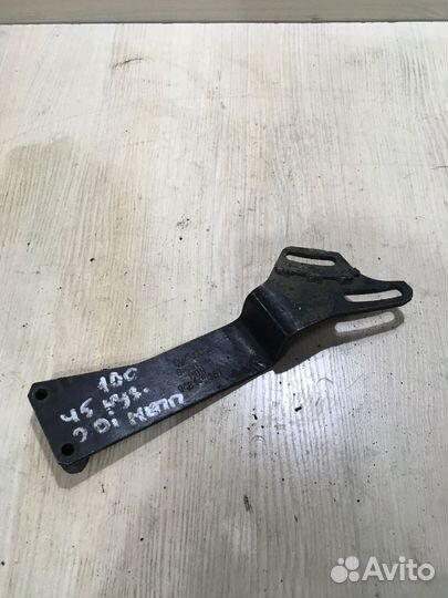 Кронштейн гидроусилителя Ауди 100 С4 053145387A