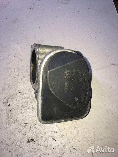 Дроссельная заслонка 036133062M Golf lV 1.6