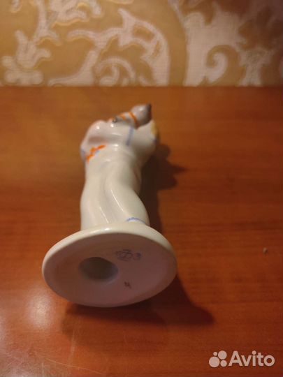 Фарфоровые статуэтки лфз