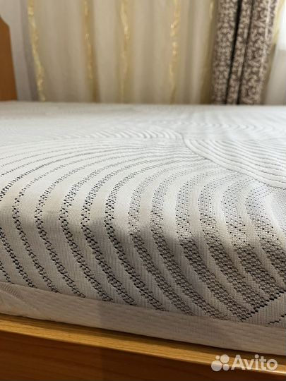 Матрас 140х200 бу