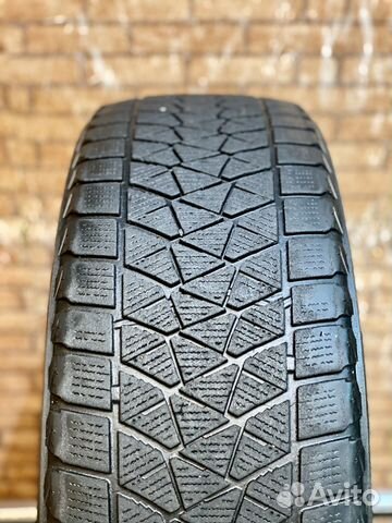 Bridgestone Blizzak DM-V2 215/60 R17