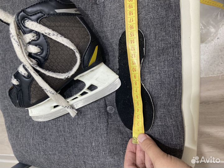 Хоккейные коньки bauer