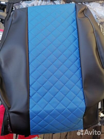 Чехлы на Рено Сандеро вставка синий ромб