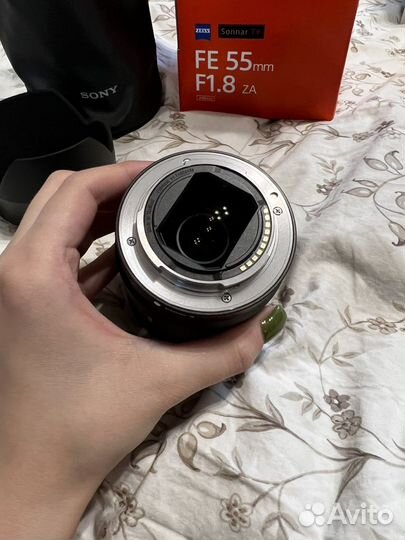 Объектив Sony FE Sonnar T* 55mm f/1.8 ZA