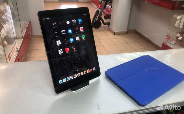 Бе8 Планшет Apple iPad 12.9 128Gb Wi-Fi