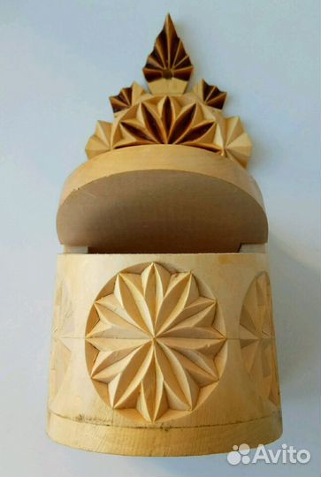 Емкость для для сыпучих продуктов, дерево, резьба