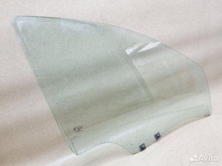 Стекло переднее правое Renault Duster 1.6 K4MA606