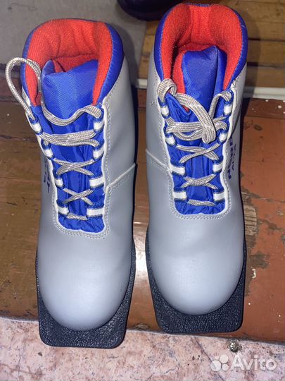 Лыжи с ботинками