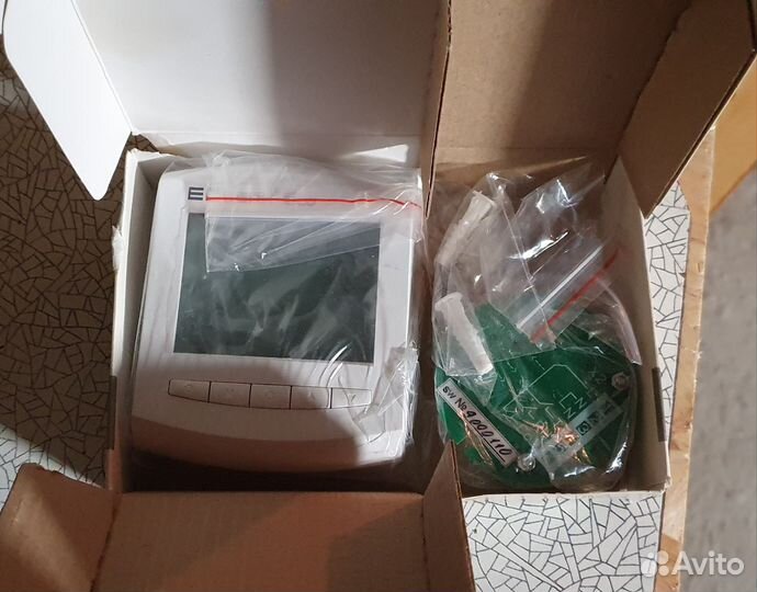 Регулятор микроклимата EClerk-Eco-rhtc-0-0-R