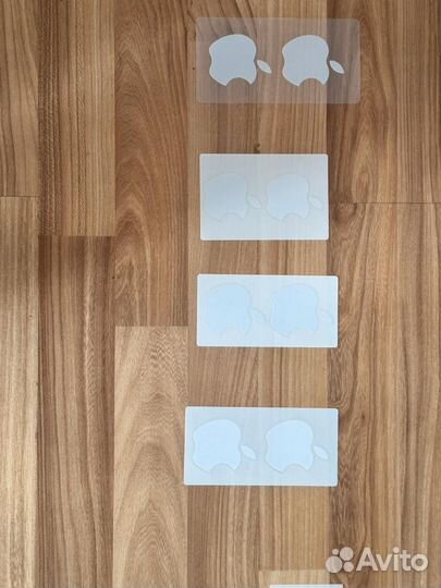 Наклейки от Apple