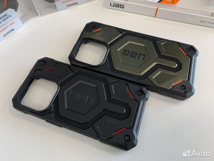 Чехол UAG Monarch Pro iPhone 15
