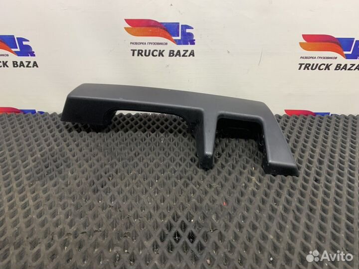 Ручка держатель жабо левая Renault T