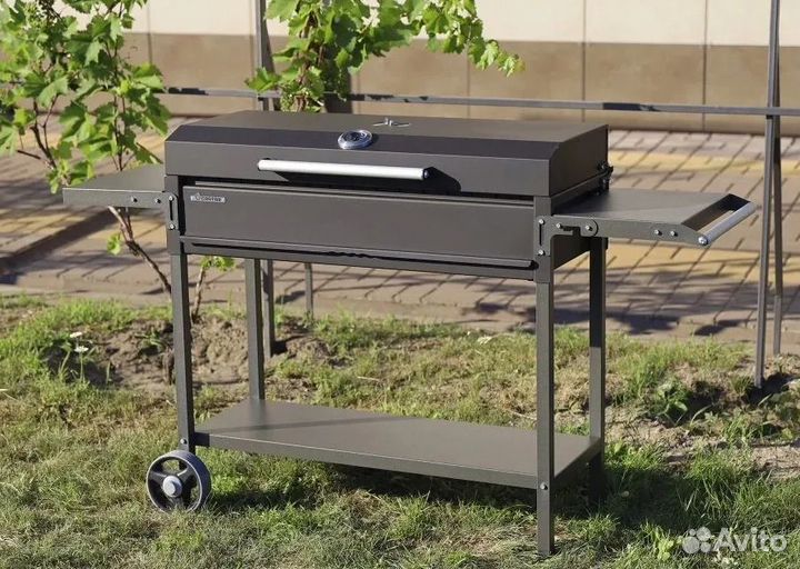 Мангал гриль коптильня с крышкой, столиками