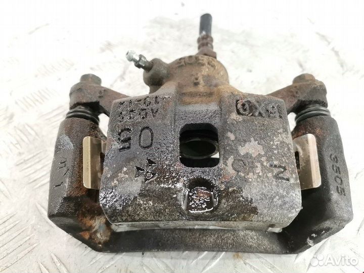 Суппорт задний правый для Mitsubishi Galant 8