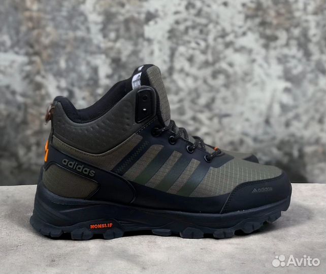 Кроссовки Adidas мужские зимние