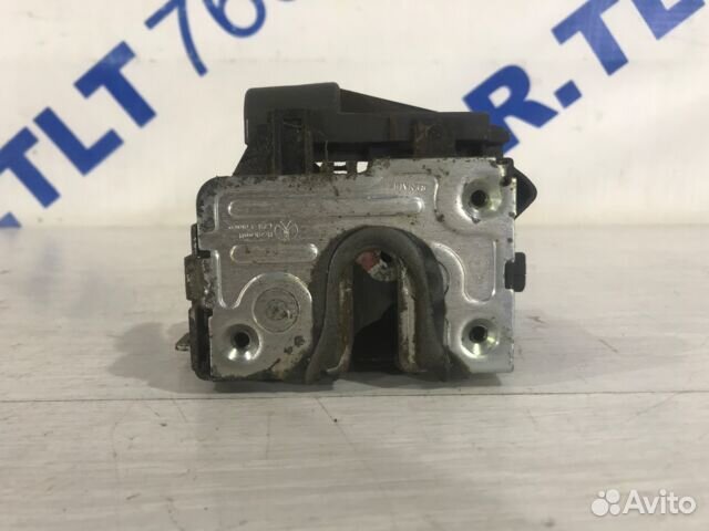 Замок двери передний правый renault sandero 1 1.6