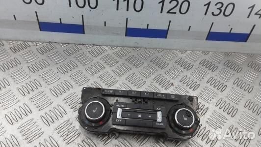 Блок управления печки и климат-контроля skoda yeti