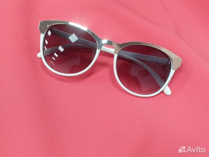 Солнцезащитные очки женские