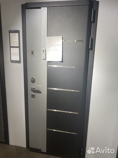 Дверь входная металлическая